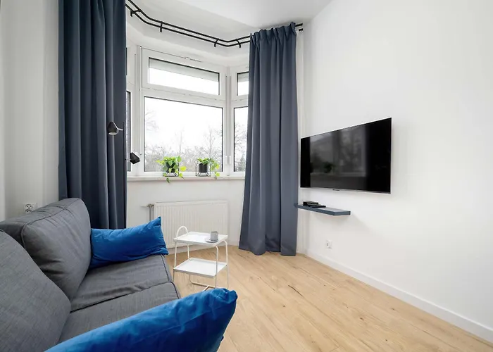 Comfortable For 4 Guests, Pet Friendly By Renters 아파트 *