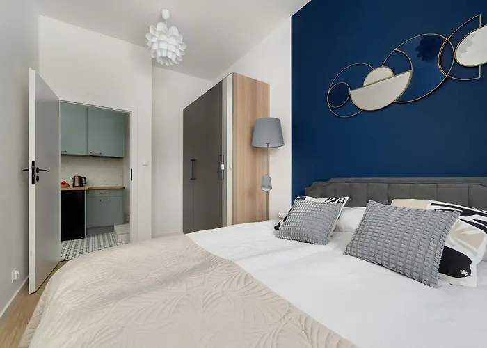 아파트 Comfortable For 4 Guests, Pet Friendly By Renters 브로츠와프