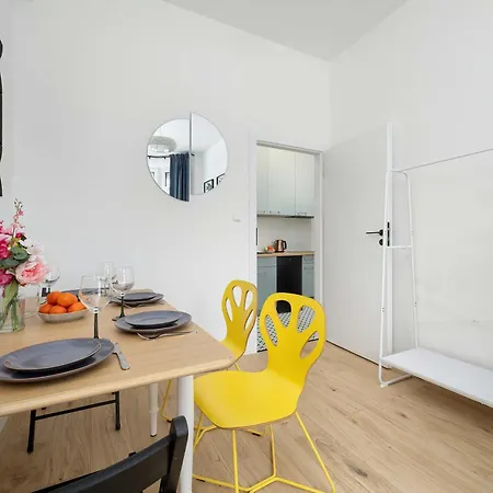 Comfortable For 4 Guests, Pet Friendly By Renters Apartament Wrocław