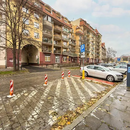 Apartament Comfortable For 4 Guests, Pet Friendly By Renters